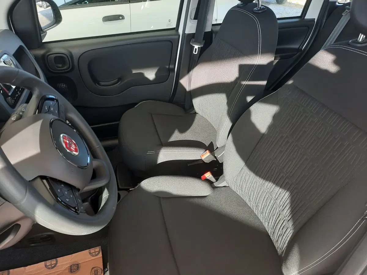 Fiat Pandina nuova a La Spezia (10)