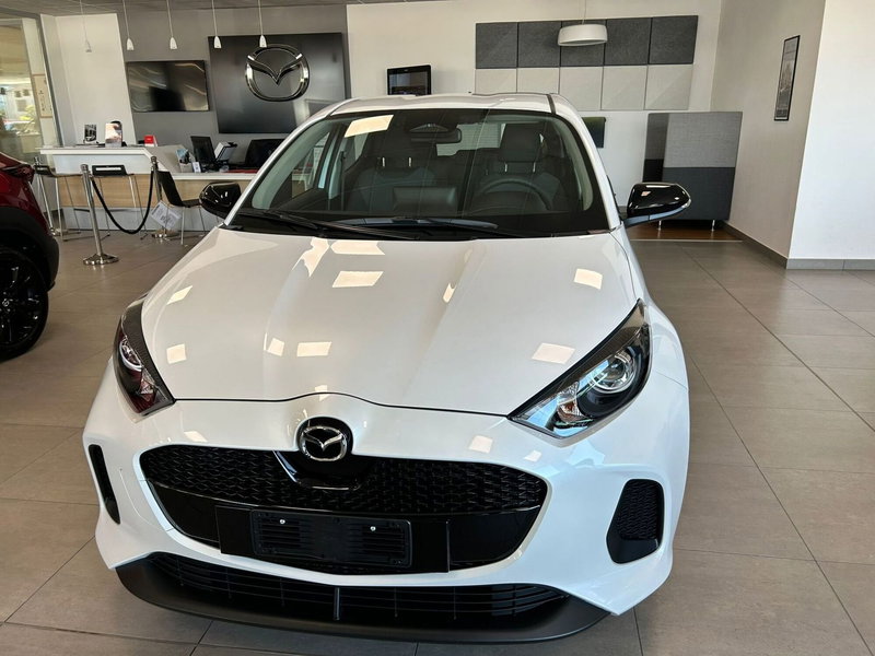 Mazda Mazda2 Hybrid nuova a Pavia (2)