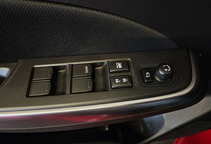 Suzuki Swift usata a Pavia (17)