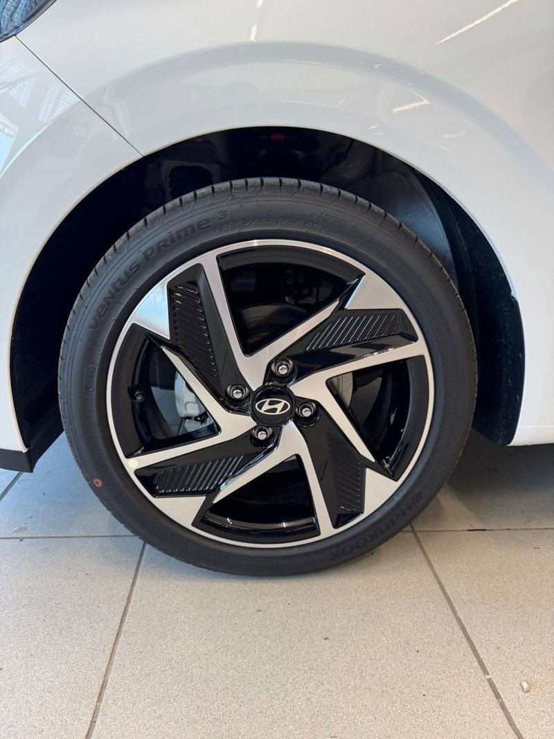Hyundai i10 nuova a Ferrara (11)