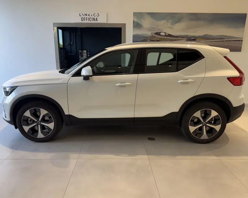 Volvo XC40 usata a Parma (7)