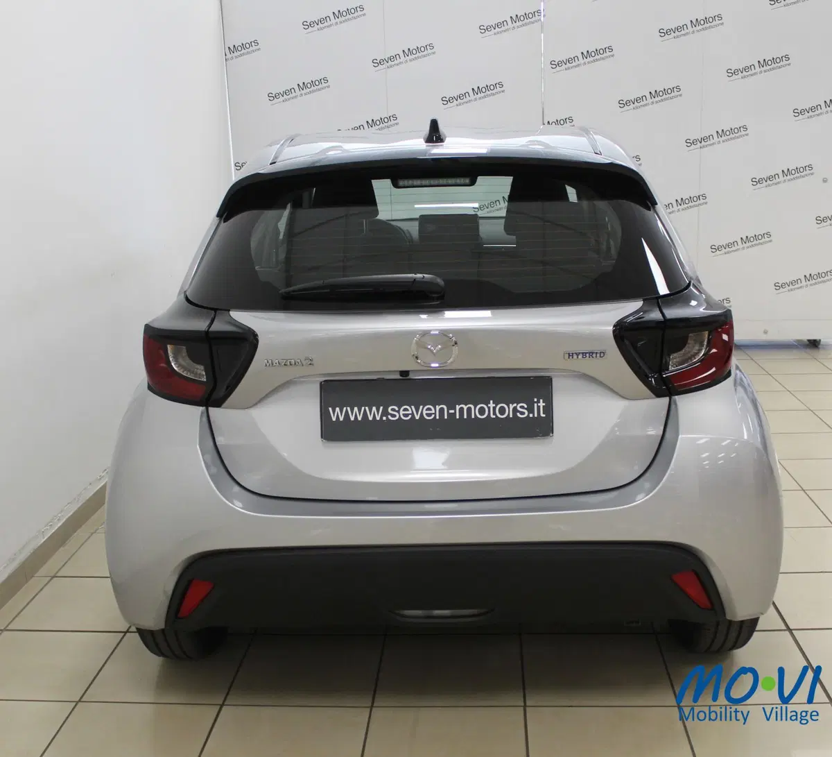 Mazda Mazda2 Hybrid nuova a Torino (11)