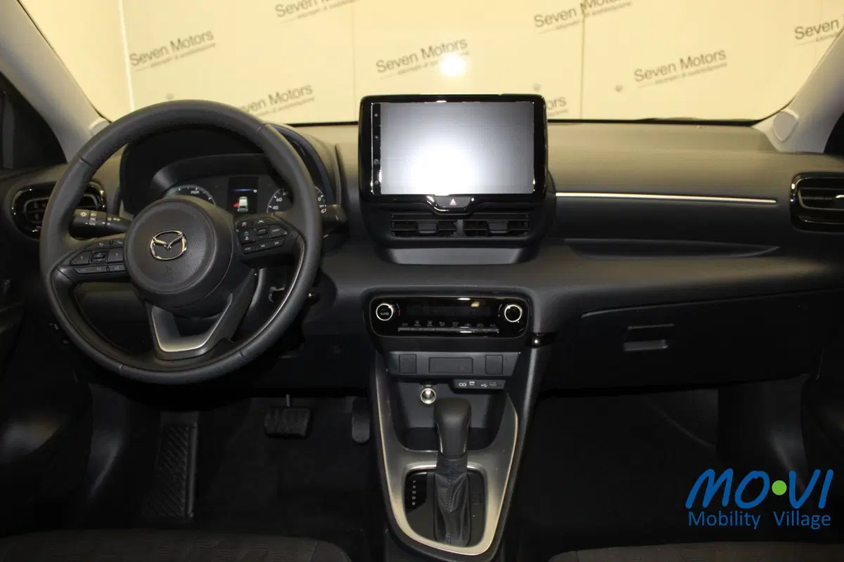 Mazda Mazda2 Hybrid nuova a Torino (15)