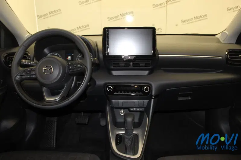 Mazda Mazda2 Hybrid nuova a Torino (15)