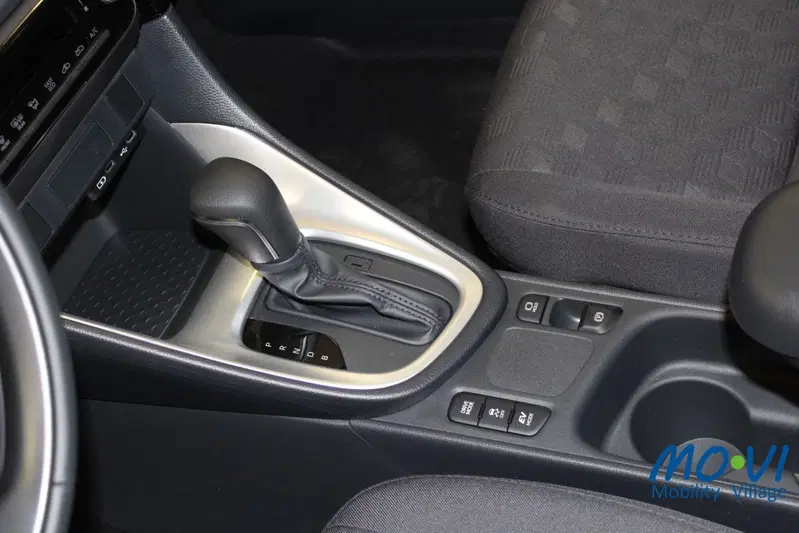 Mazda Mazda2 Hybrid nuova a Torino (3)