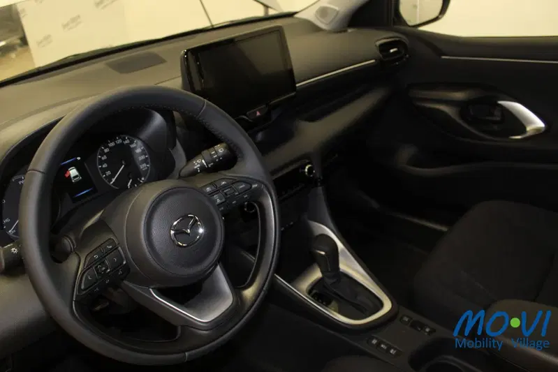 Mazda Mazda2 Hybrid nuova a Torino (7)