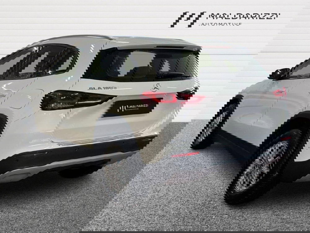 Mercedes-Benz GLA SUV usata a Bari (4)