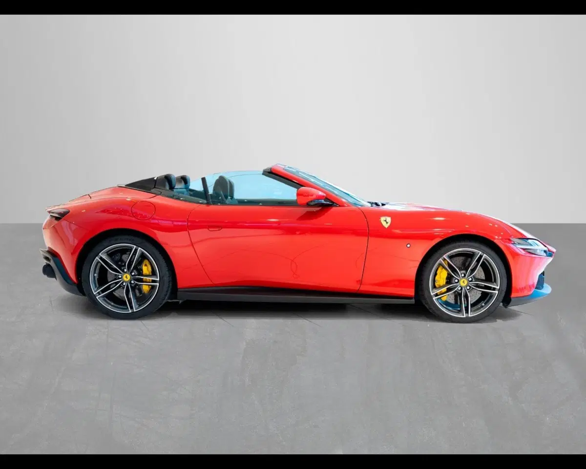 Ferrari Roma Spider usata a Padova (11)
