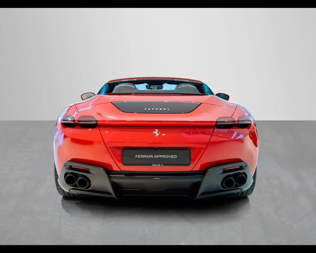 Ferrari Roma Spider usata a Padova (4)