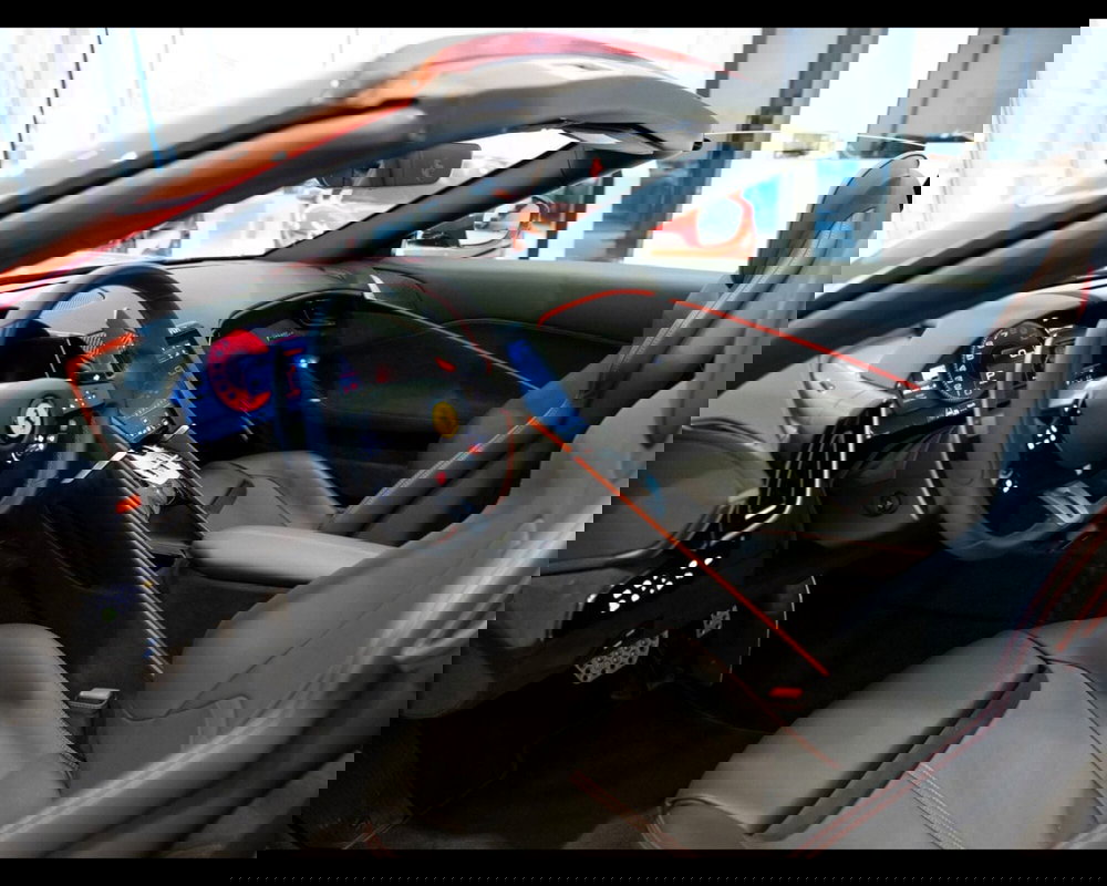 Ferrari Roma Spider usata a Padova (5)