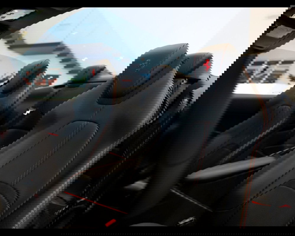 Ferrari Roma Spider usata a Padova (6)