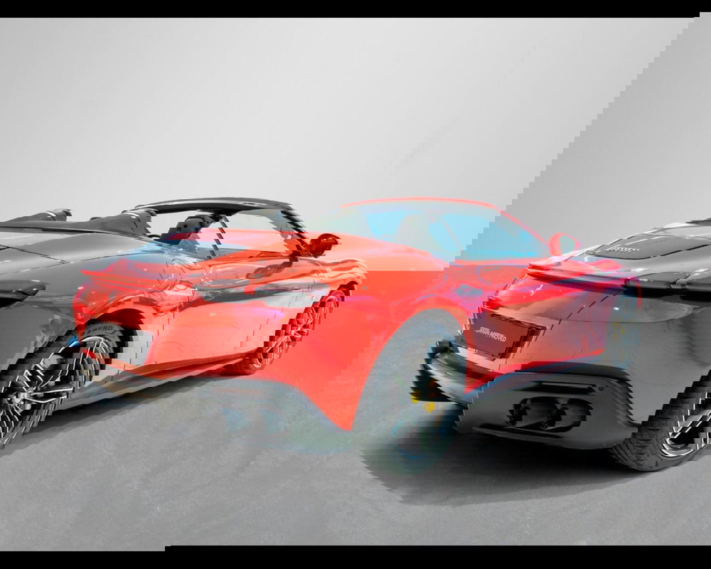 Ferrari Roma Spider usata a Padova (8)