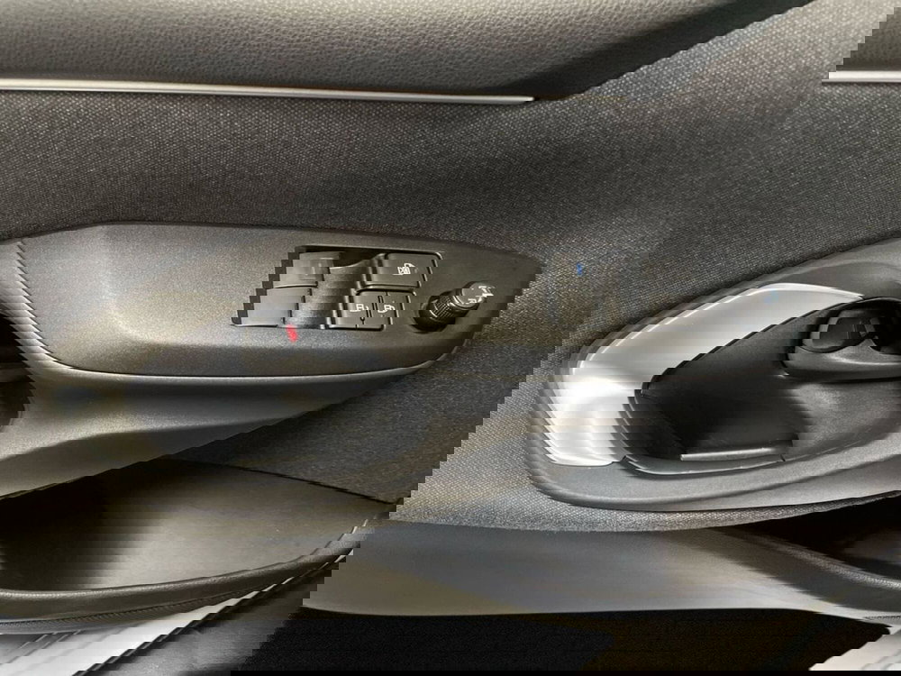 Toyota Yaris usata a Ancona (17)