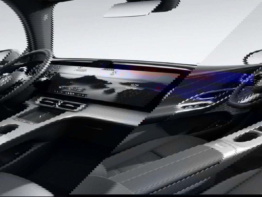 Mercedes-Benz GLC nuova a Ancona (12)