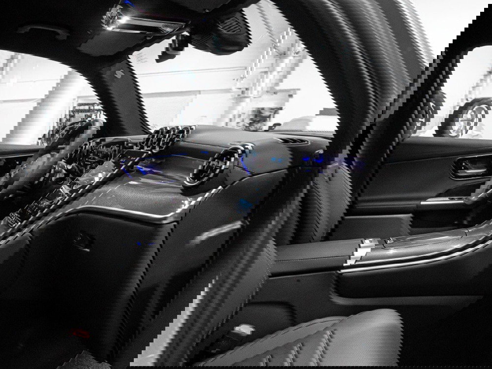 Mercedes-Benz GLC SUV nuova a Ancona (17)