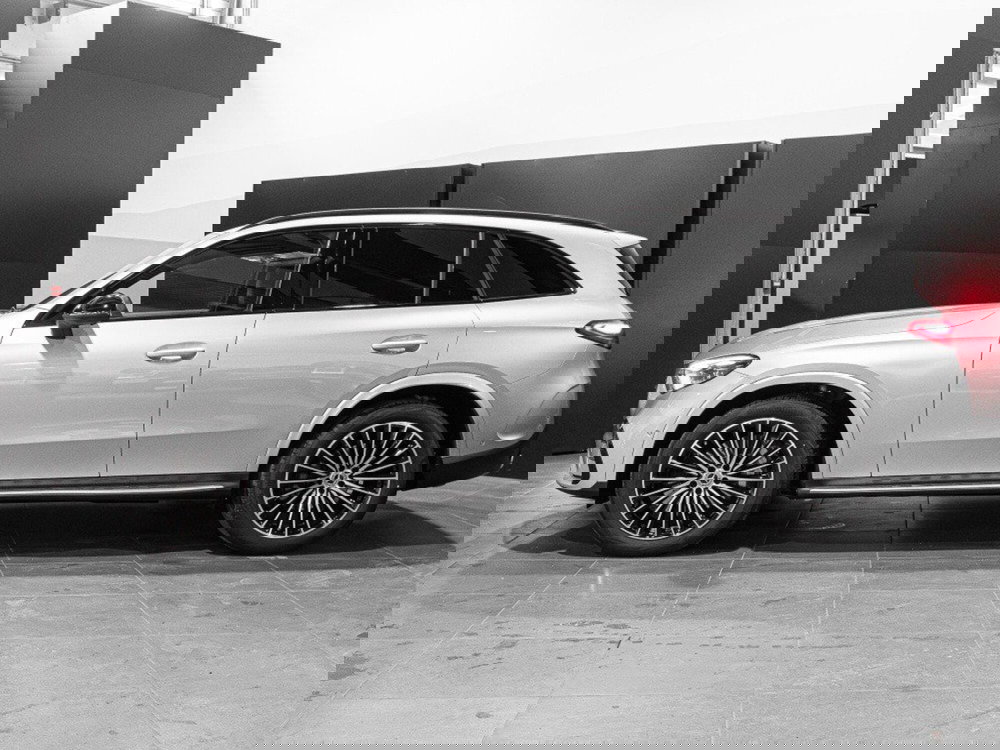 Mercedes-Benz GLC SUV nuova a Ancona (2)