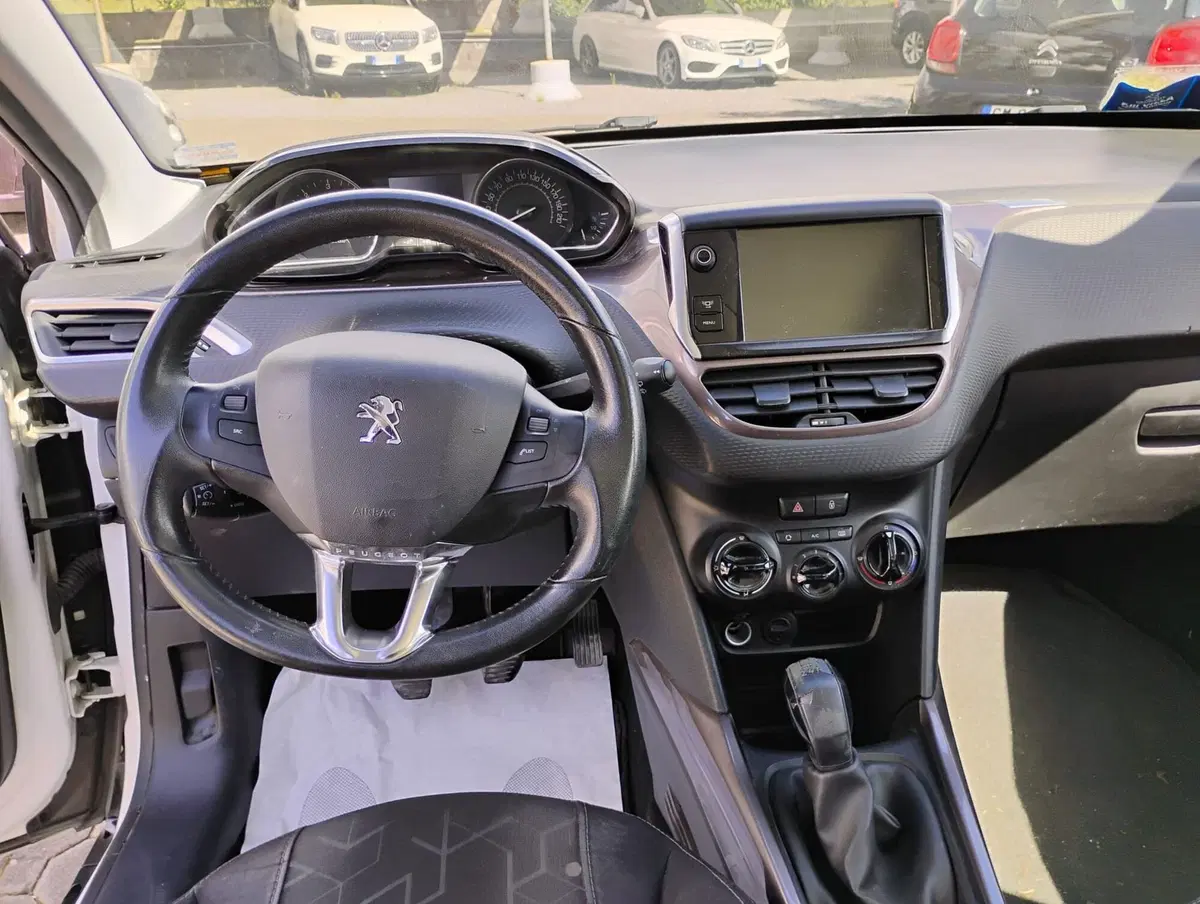 Peugeot 2008 usata a Messina (7)