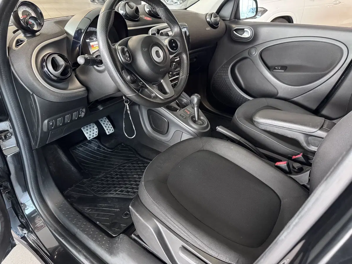 smart forfour usata a Messina (7)