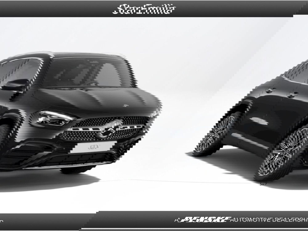 Mercedes-Benz GLA SUV nuova a Bologna