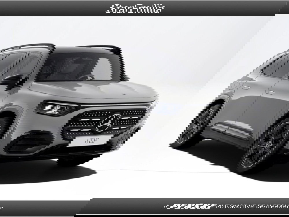 Mercedes-Benz GLB nuova a Bologna