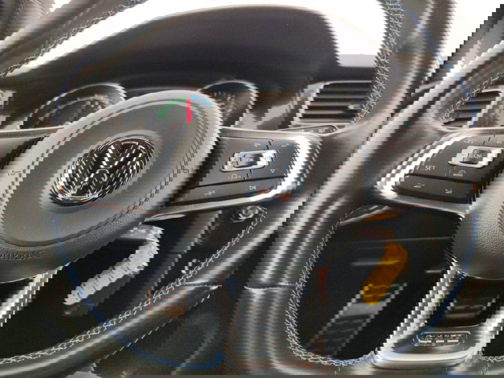 Volkswagen Golf usata a Massa-Carrara (13)