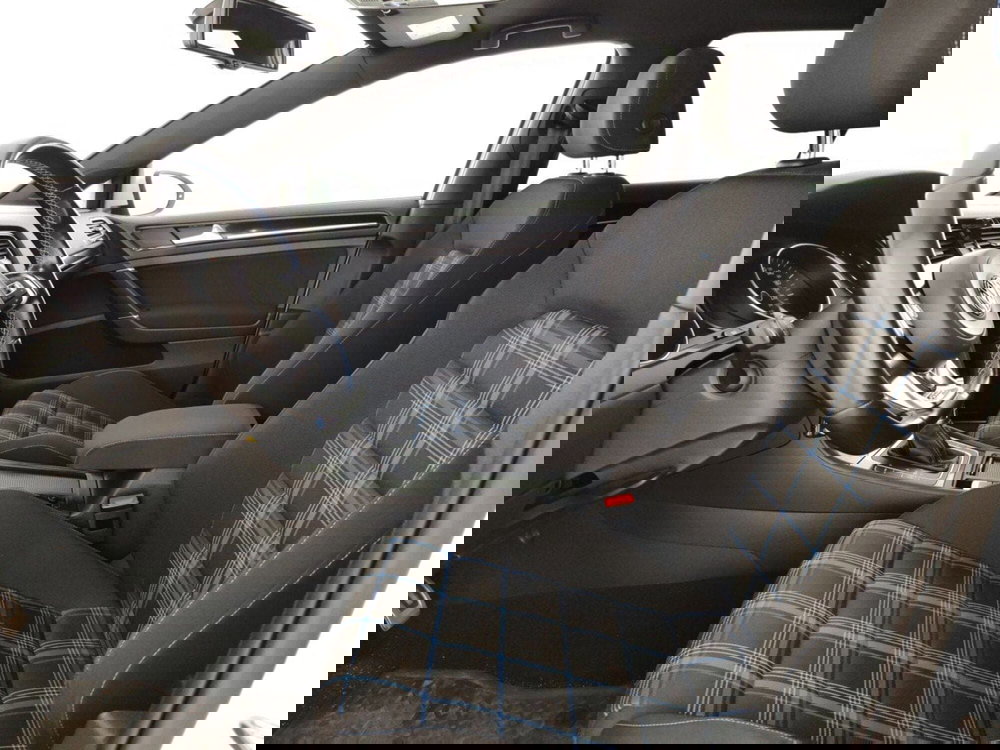 Volkswagen Golf usata a Massa-Carrara (7)