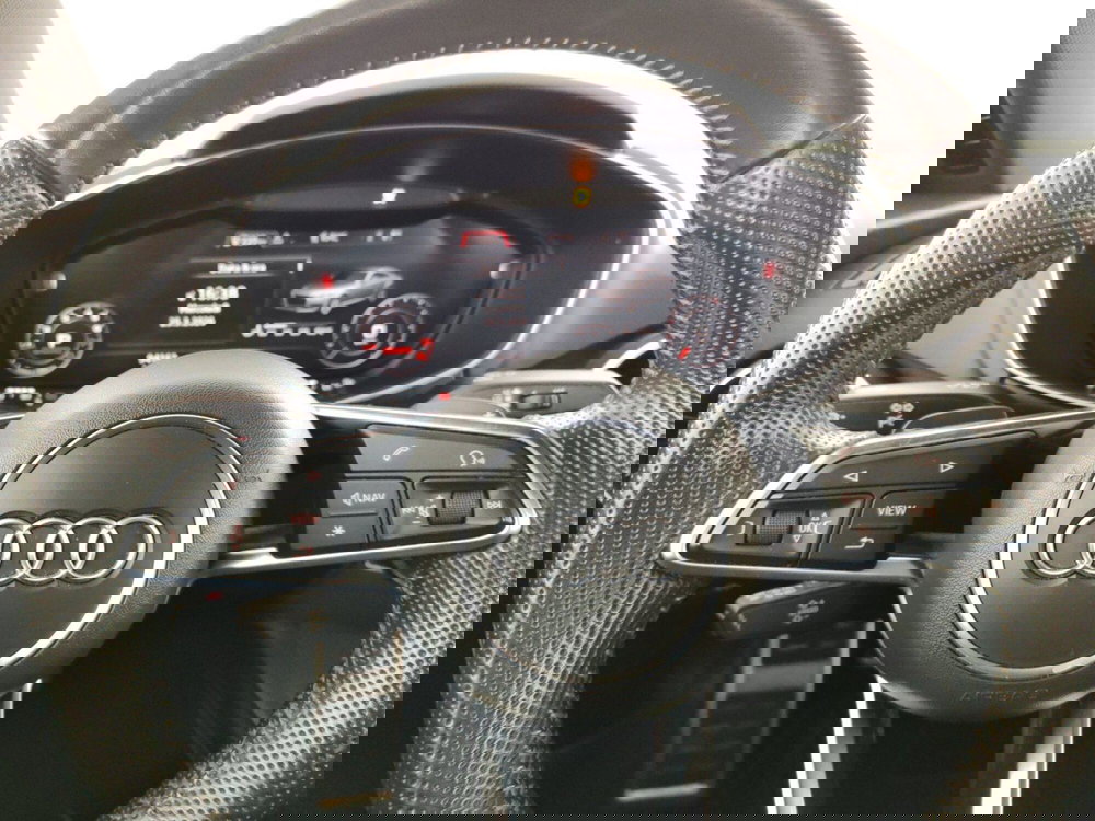 Audi TT Coupé usata a Massa-Carrara (13)