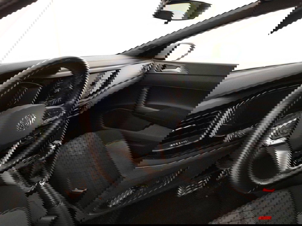 Volkswagen Taigo usata a Massa-Carrara (12)