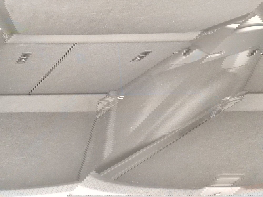 Volkswagen Taigo usata a Massa-Carrara (14)