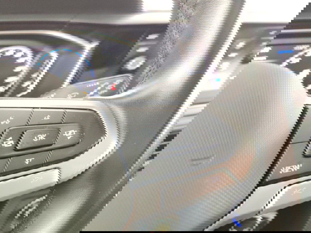 Volkswagen Taigo usata a Massa-Carrara (15)