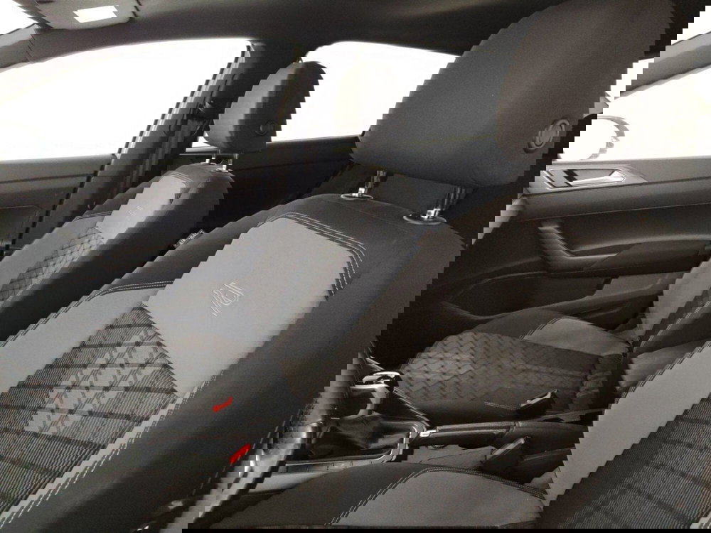 Volkswagen Taigo usata a Massa-Carrara (5)