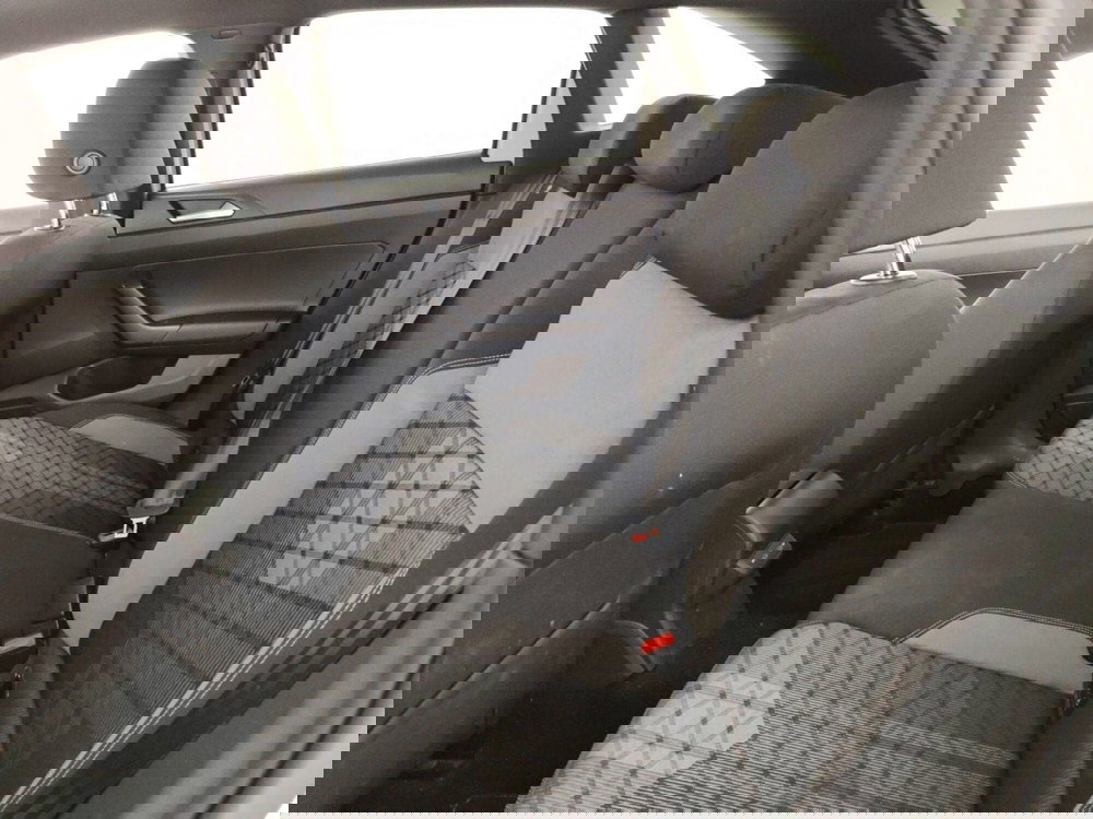 Volkswagen Taigo usata a Massa-Carrara (7)