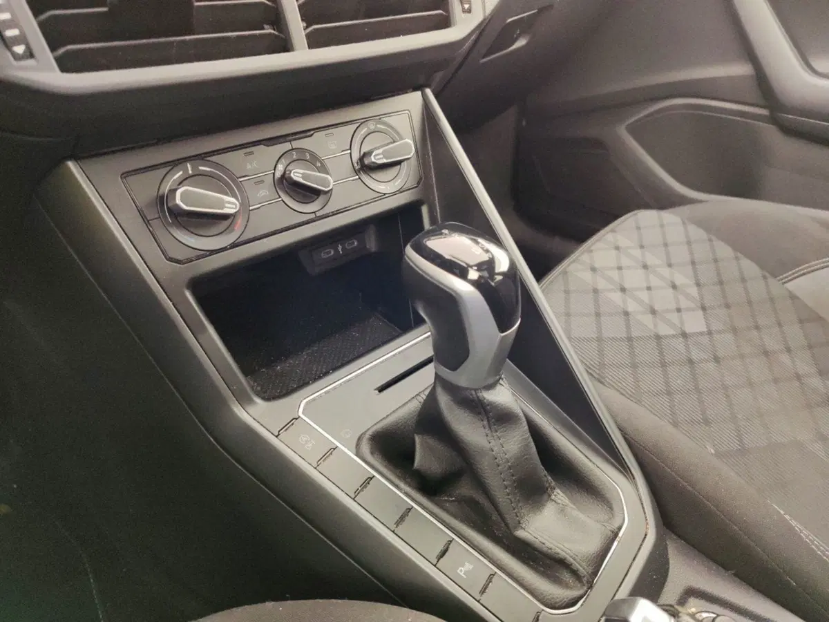 Volkswagen Taigo usata a Massa-Carrara (8)