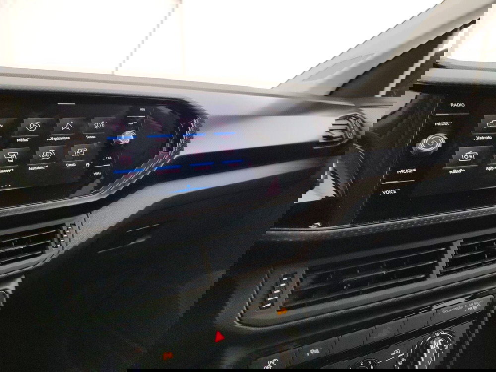Volkswagen T-Cross usata a Massa-Carrara (14)