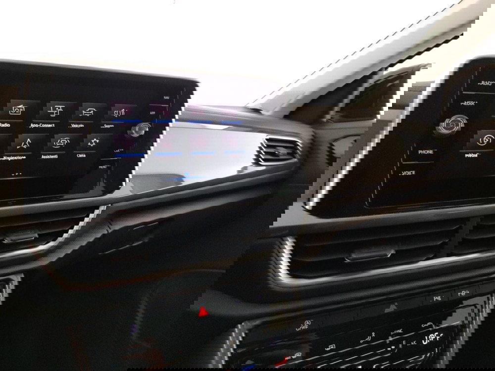 Volkswagen T-Roc usata a Massa-Carrara (12)