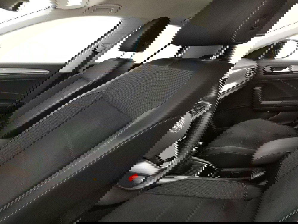 Volkswagen T-Roc usata a Massa-Carrara (9)