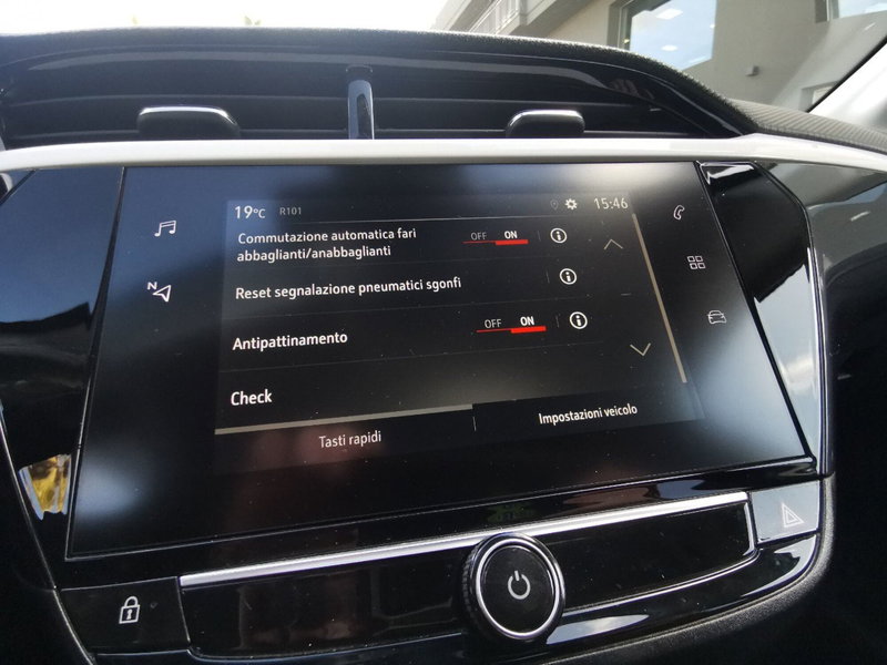 Opel Corsa usata a Taranto (12)