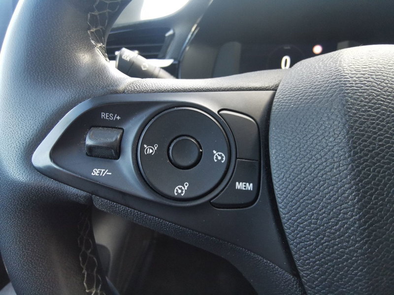 Opel Corsa usata a Taranto (16)