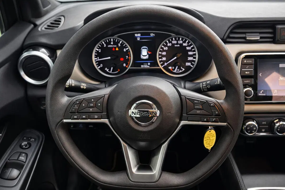 Nissan Micra usata a Rimini (7)