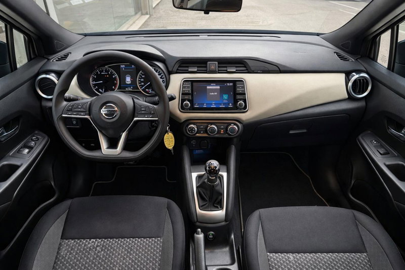 Nissan Micra usata a Rimini (9)