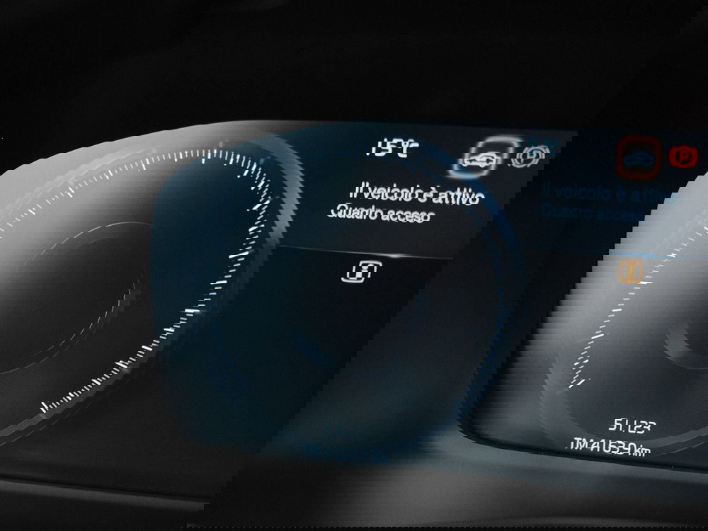 Volvo XC40 usata a Prato (12)