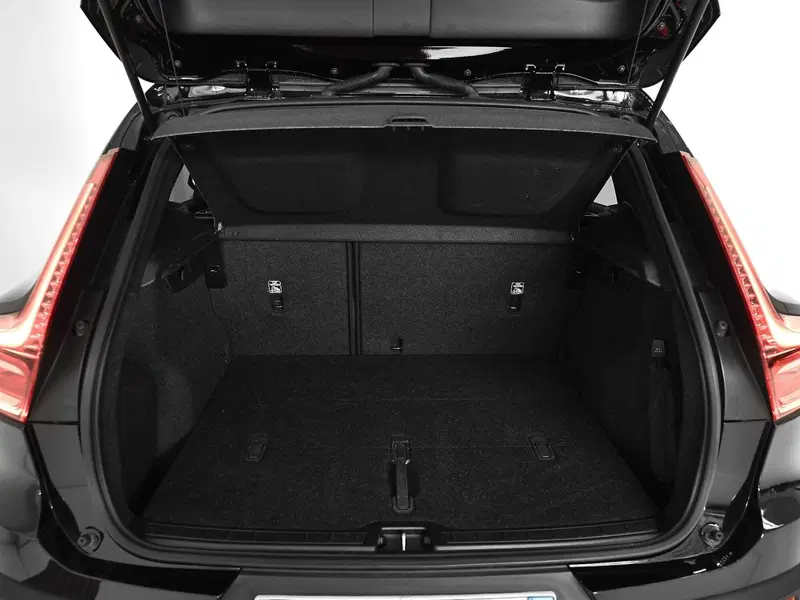 Volvo XC40 usata a Prato (8)