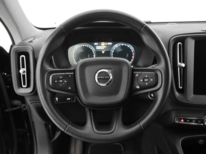 Volvo XC40 usata a Prato (9)