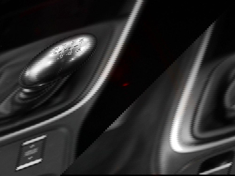 Jeep Avenger usata a Prato (14)