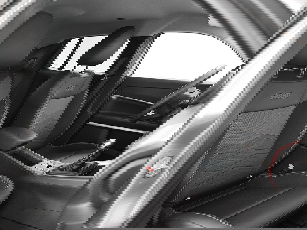 Jeep Avenger usata a Prato (16)