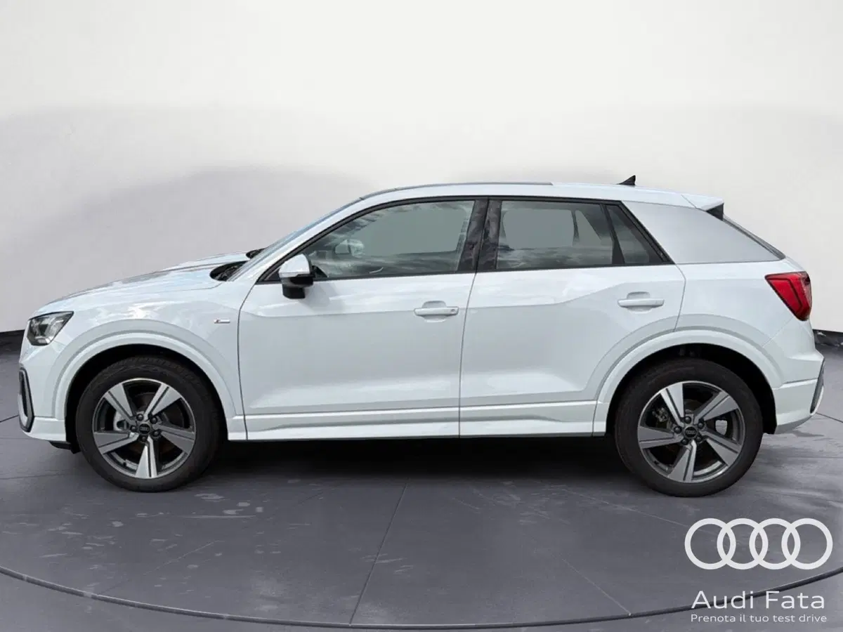 Audi Q2 nuova a Catania (2)