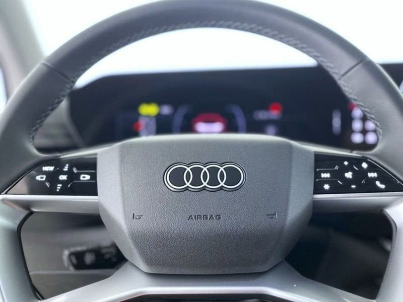 Audi Q5 Sportback nuova a Perugia (15)