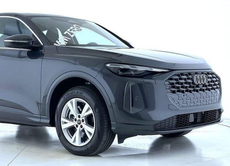 Audi Q5 Sportback nuova a Perugia (5)