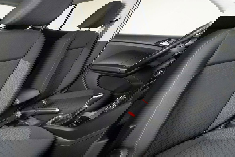 Volkswagen T-Cross usata a Varese (11)