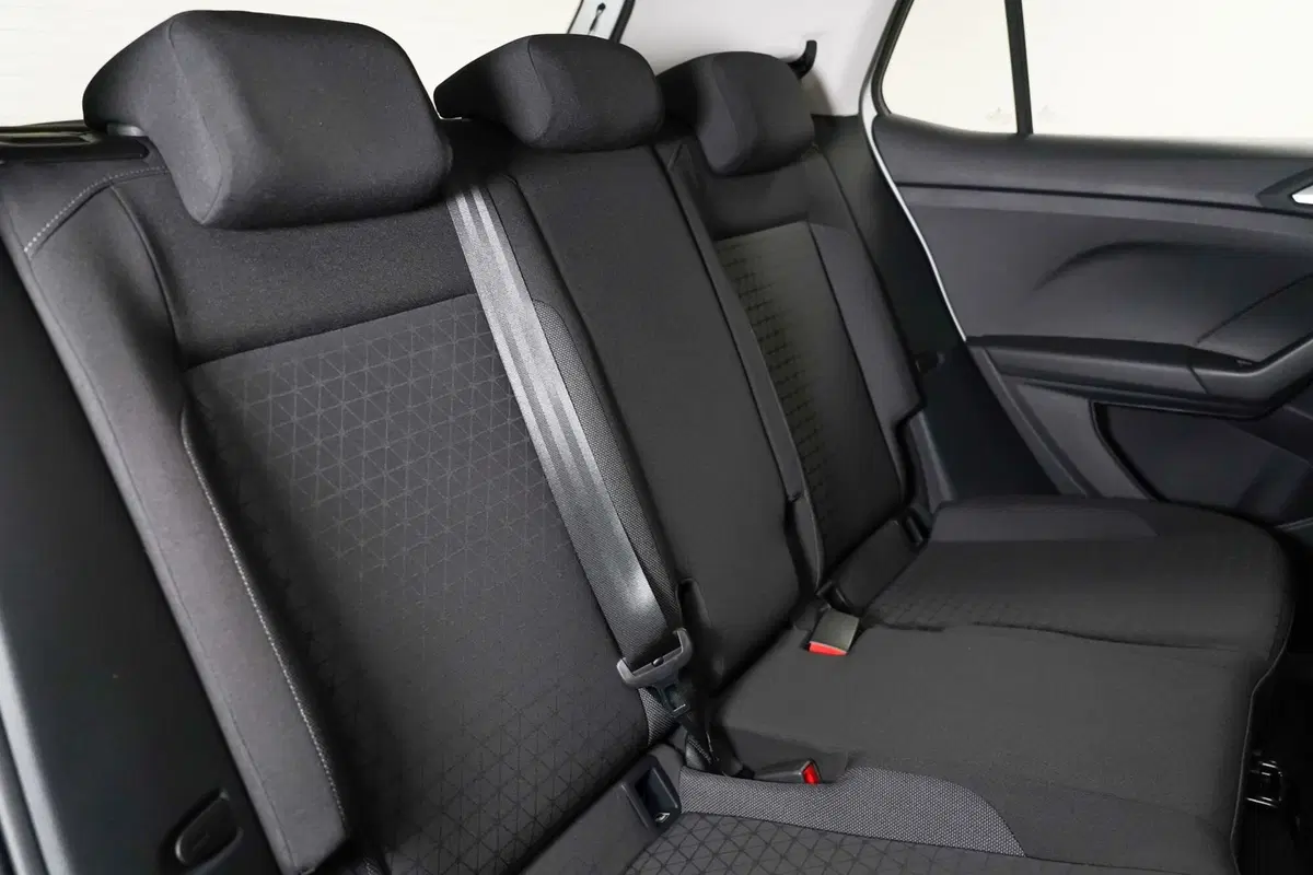 Volkswagen T-Cross usata a Varese (12)
